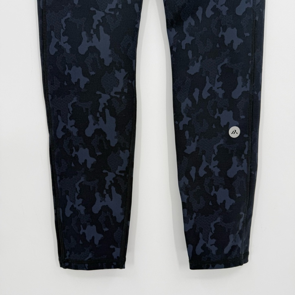 Alexo Athletica FACE FORWARD Camo Legging in Charcoal Size S - Picture 11 of 11